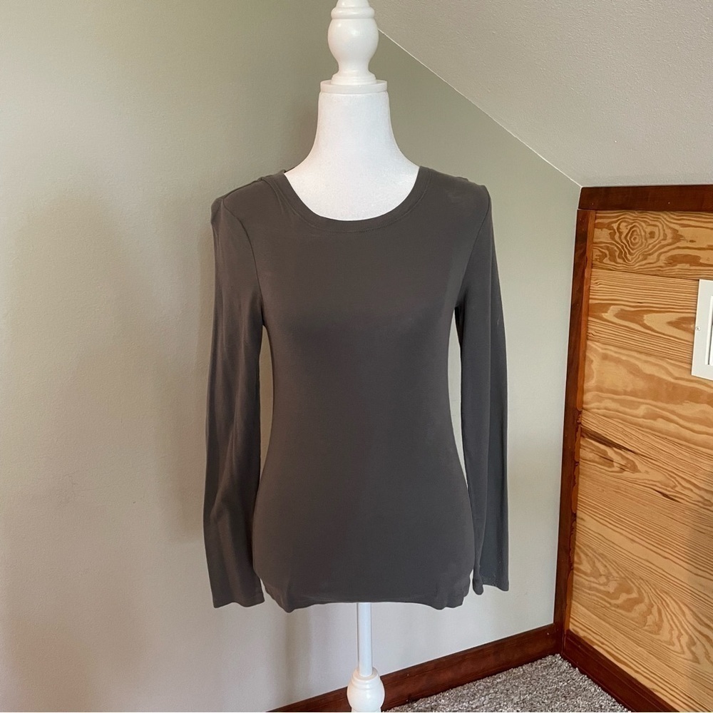 Old Navy Grey Long Sleeve Tee Small
